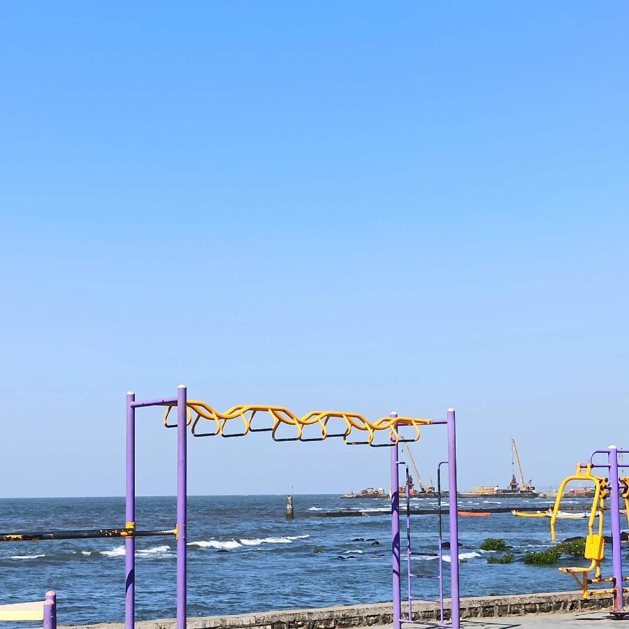Апартаменты Cozy Private Ac Studio By The Sea Bandstand Bandra W Mumbai Nr Taj Lands End Экстерьер фото