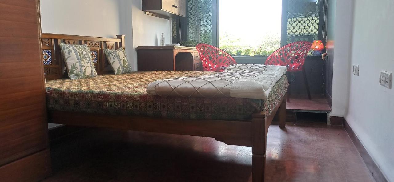 Апартаменты Cozy Private Ac Studio By The Sea Bandstand Bandra W Mumbai Nr Taj Lands End Экстерьер фото