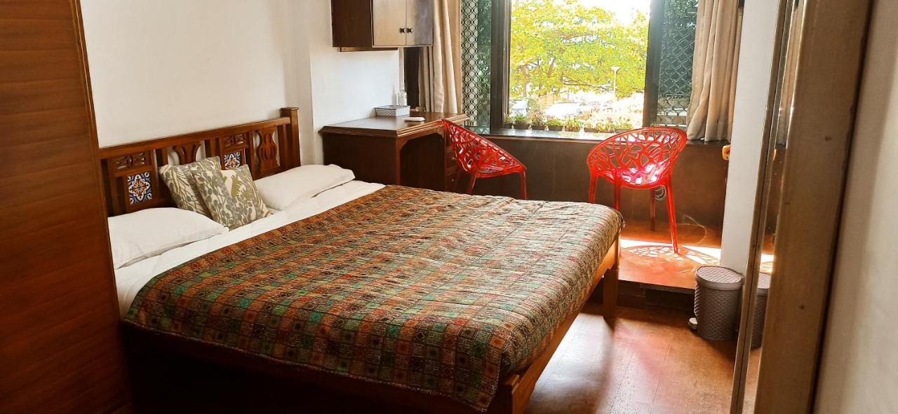 Апартаменты Cozy Private Ac Studio By The Sea Bandstand Bandra W Mumbai Nr Taj Lands End Экстерьер фото